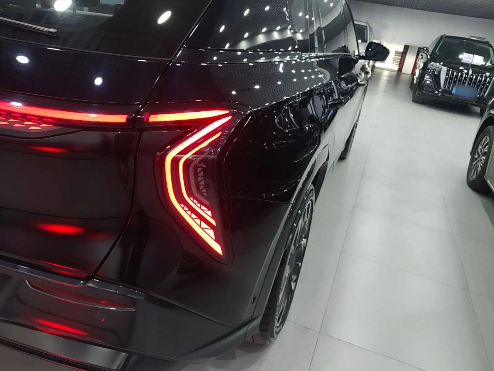 Hongqi Tiangong 08 2025 680 Ultra Four-Wheel-Drive Version — миниатюра 7
