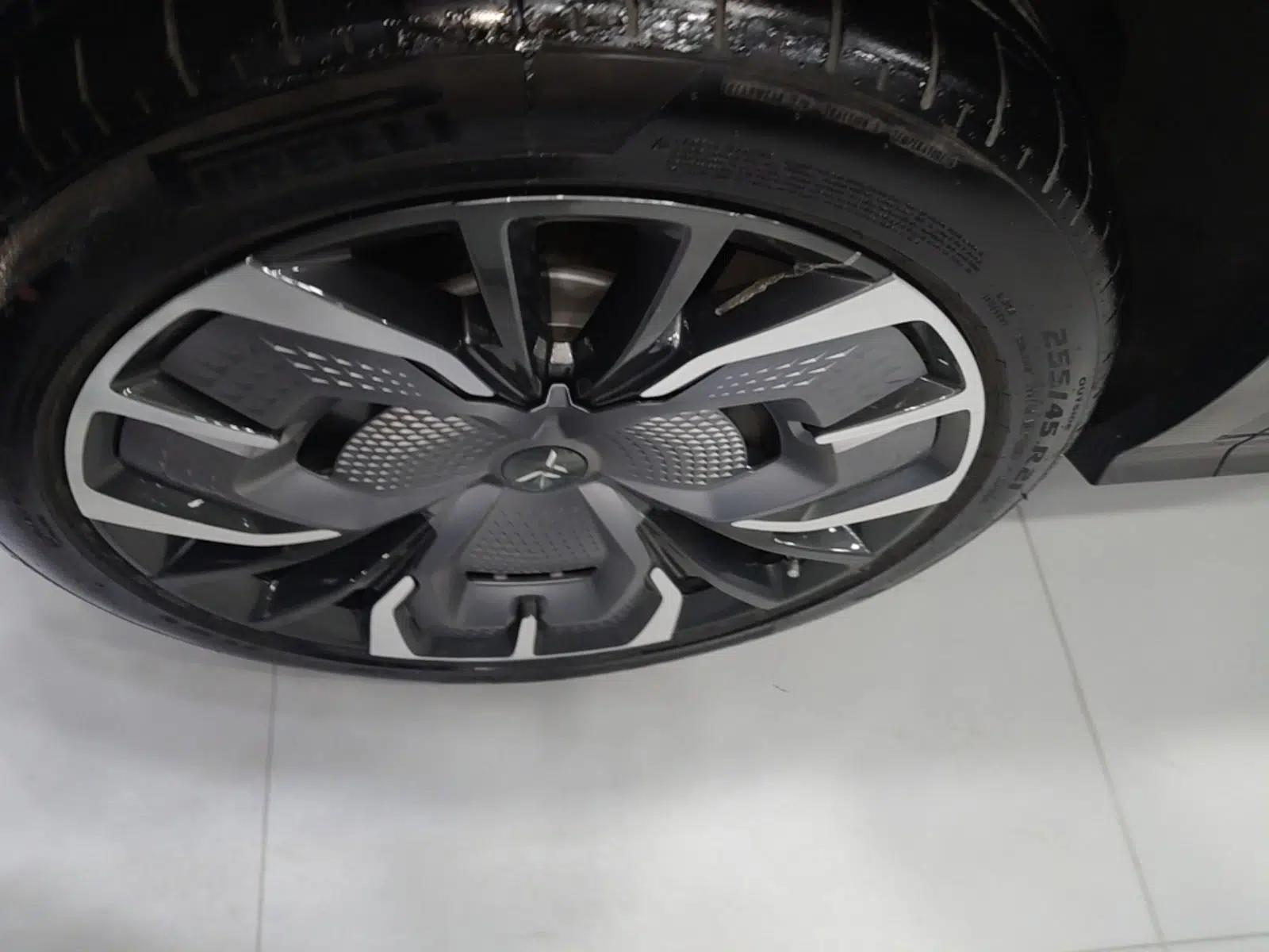 Hongqi Tiangong 08 2025 680 Ultra Four-Wheel-Drive Version — миниатюра 8