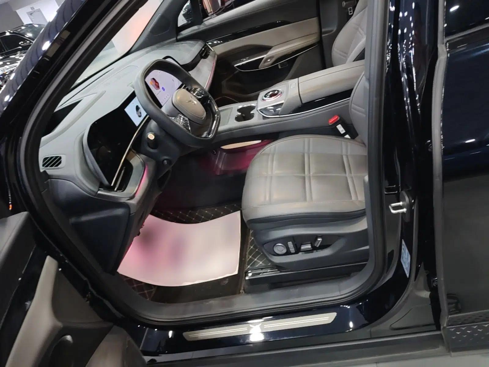 Hongqi Tiangong 08 2025 680 Ultra Four-Wheel-Drive Version — миниатюра 18