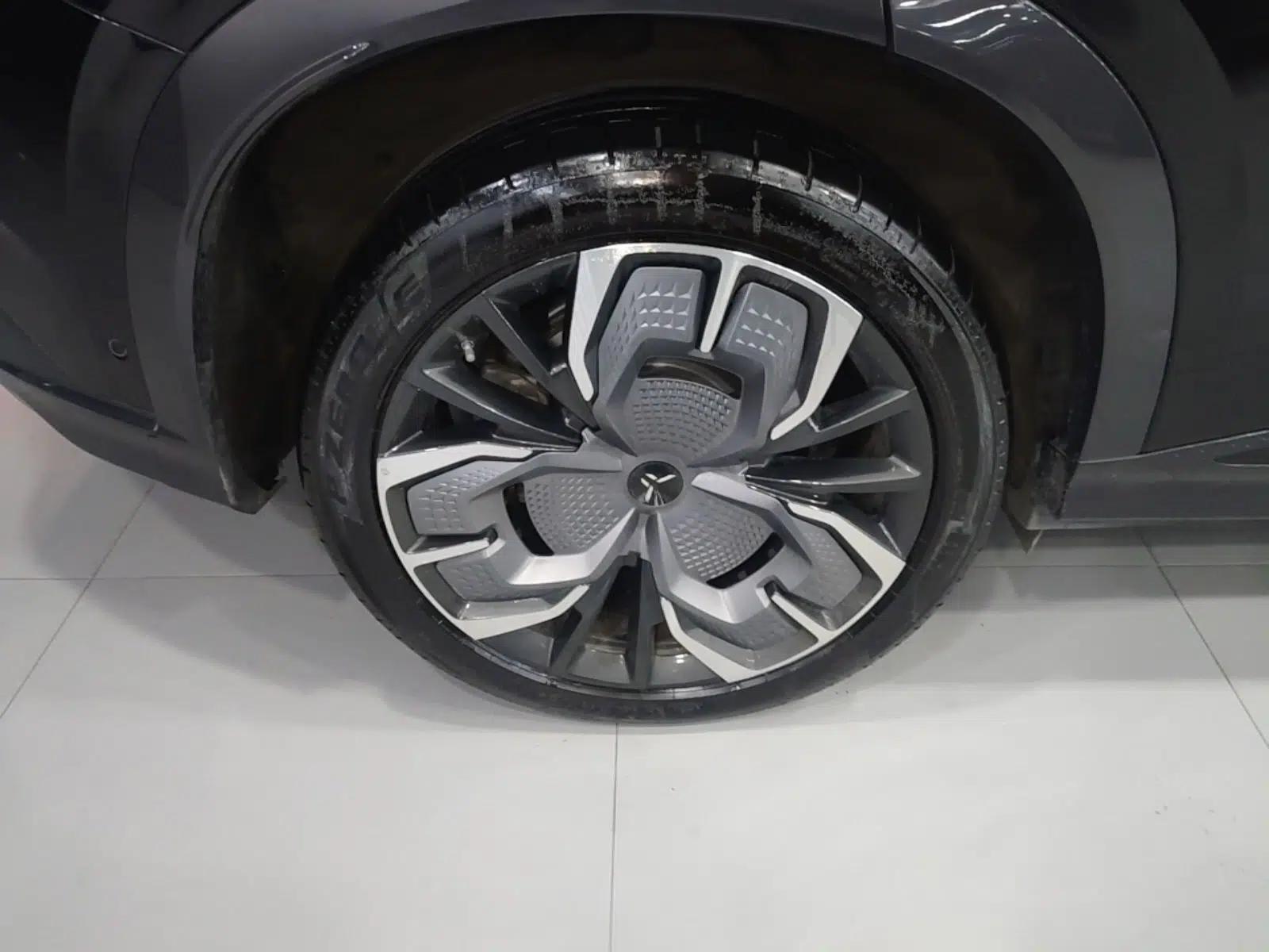 Hongqi Tiangong 08 2025 680 Ultra Four-Wheel-Drive Version — миниатюра 10