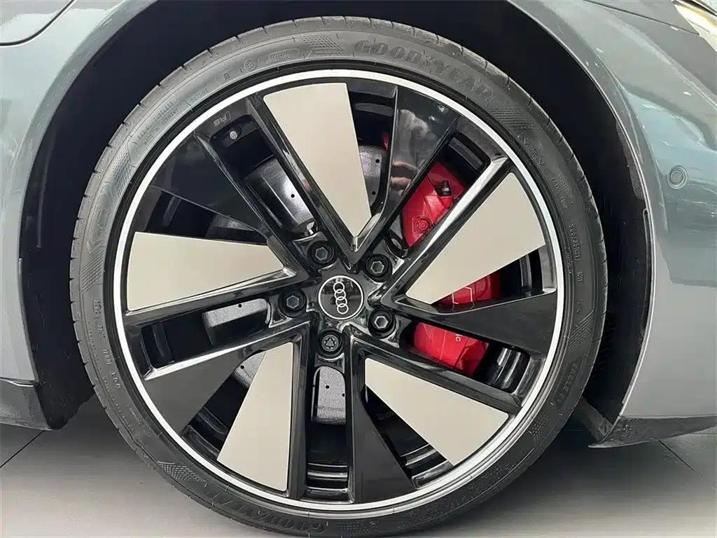 Audi e-tron GT 2023 Base Model — миниатюра 17