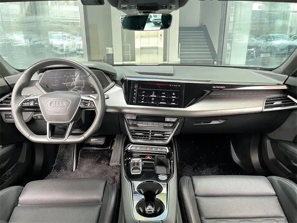 Audi e-tron GT 2023 Base Model — миниатюра 6