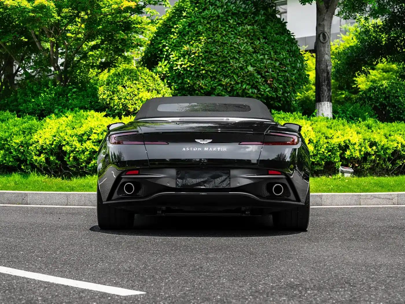 Aston Martin DB11 2023 4.0T V8 Volante — миниатюра 20