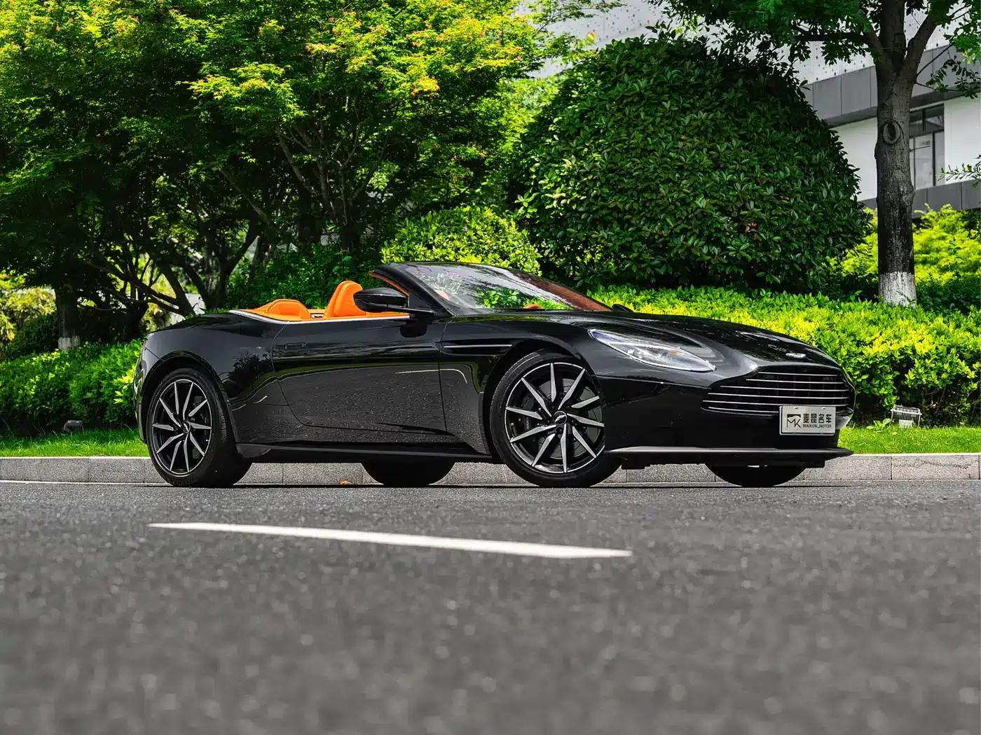 Aston Martin DB11 2023 4.0T V8 Volante — миниатюра 3