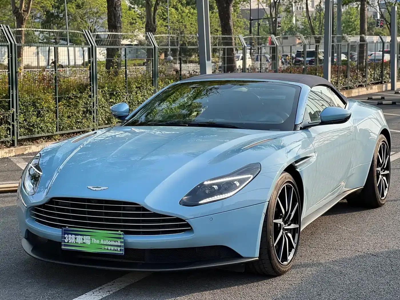 Aston Martin DB11 2019 4.0T V8 Volante — миниатюра 1