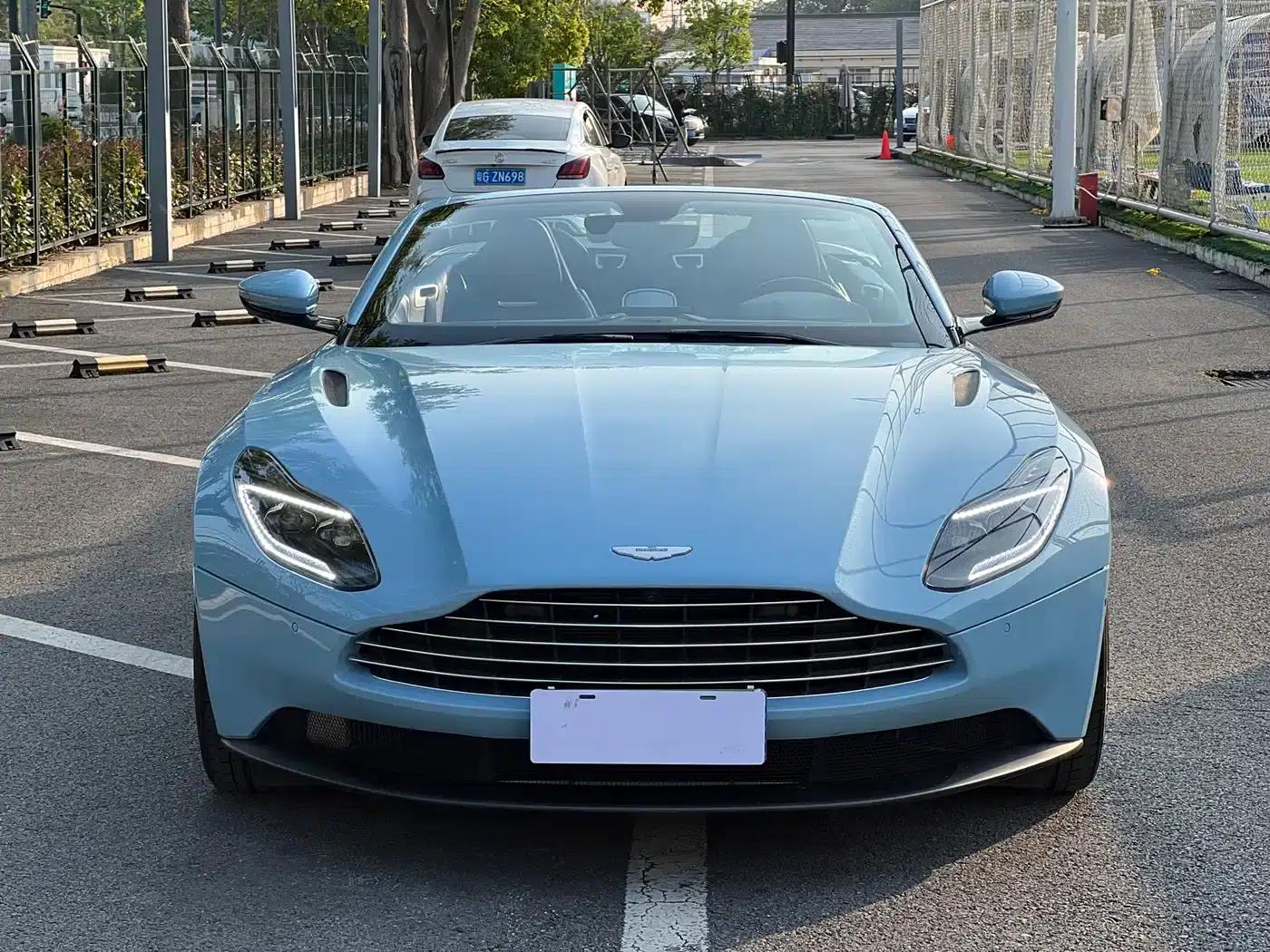 Aston Martin DB11 2019 4.0T V8 Volante — миниатюра 2