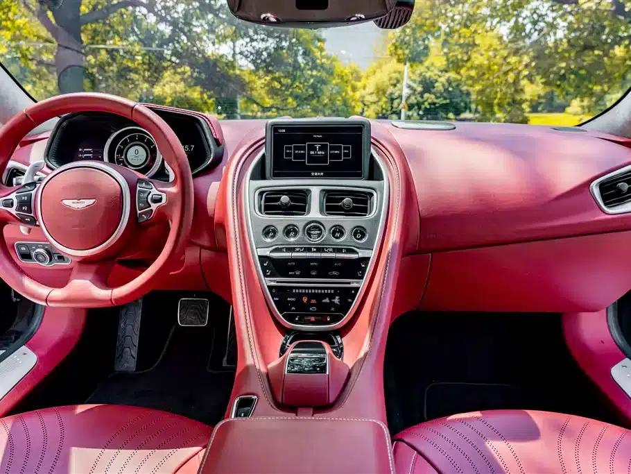 Aston Martin DB11 2020 4.0T V8 Coupe — миниатюра 20