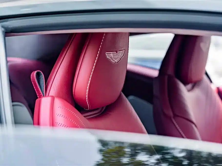 Aston Martin DB11 2020 4.0T V8 Coupe — миниатюра 30