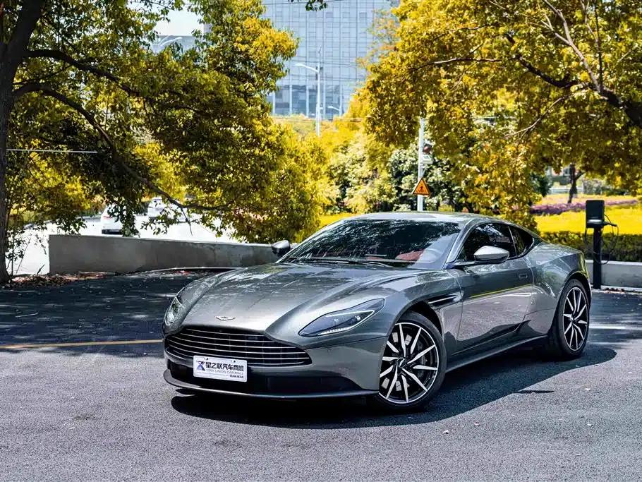 Aston Martin DB11 2020 4.0T V8 Coupe — миниатюра 4