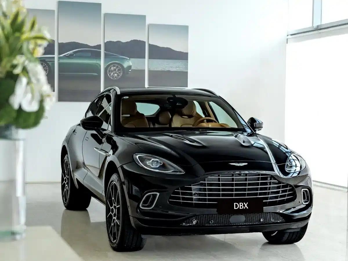 2024 Aston Martin DBX 4.0T V8 — миниатюра 8