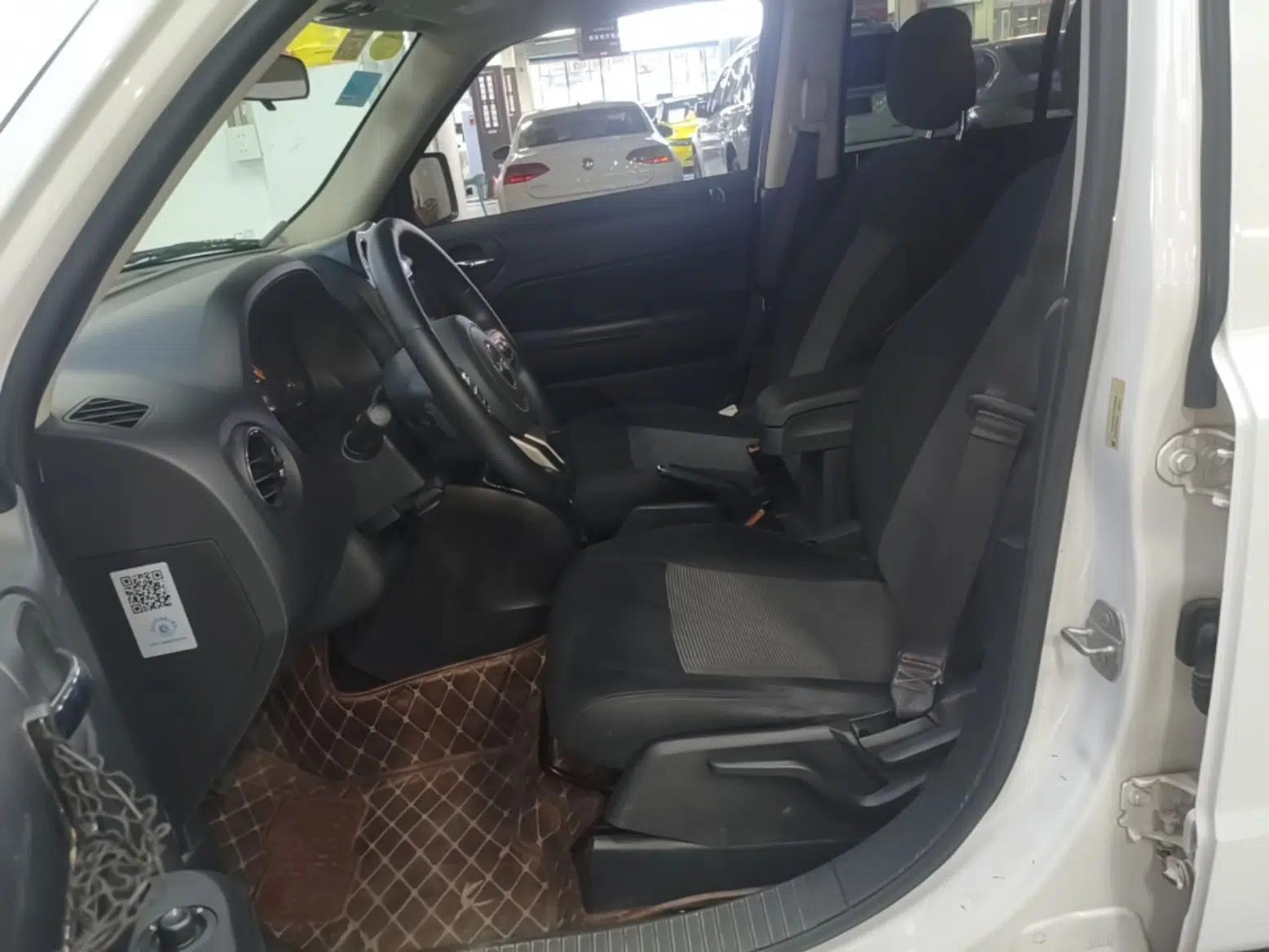 Jeep Patriot 2014 2.4L Sport Edition — миниатюра 17