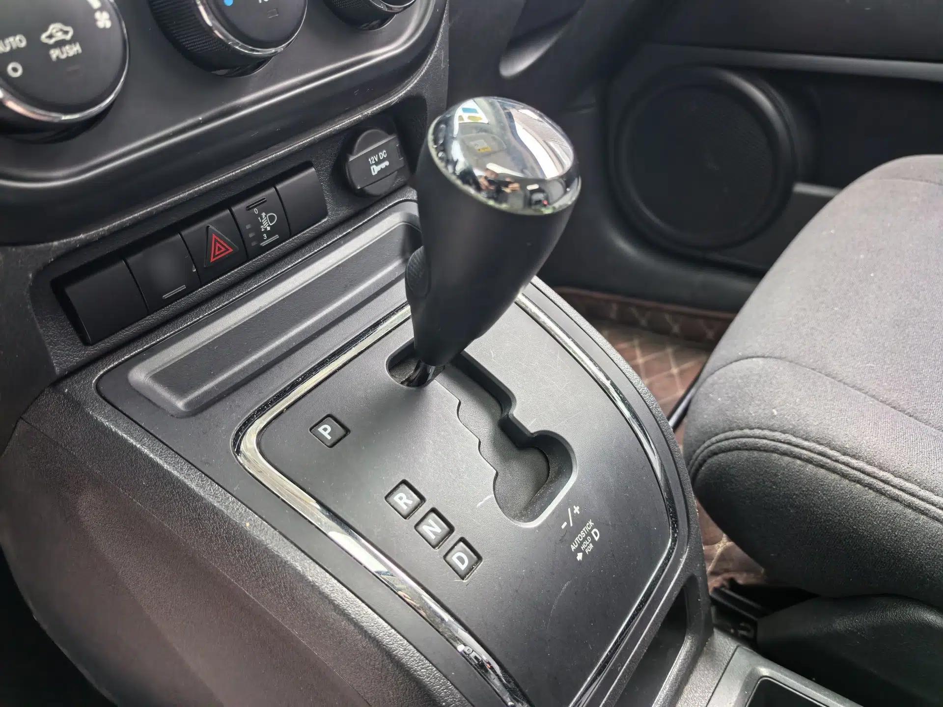Jeep Patriot 2014 2.4L Sport Edition — миниатюра 23