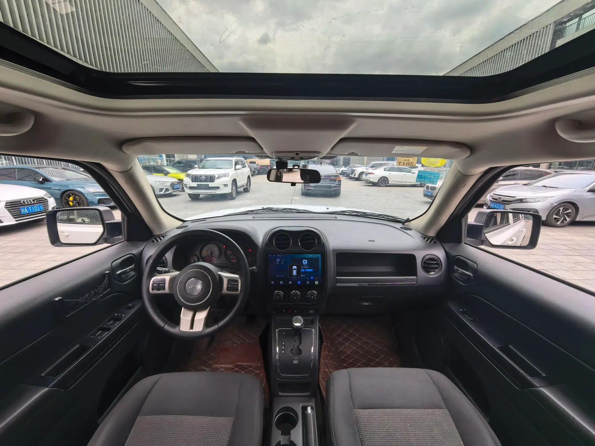 Jeep Patriot 2014 2.4L Sport Edition — миниатюра 24