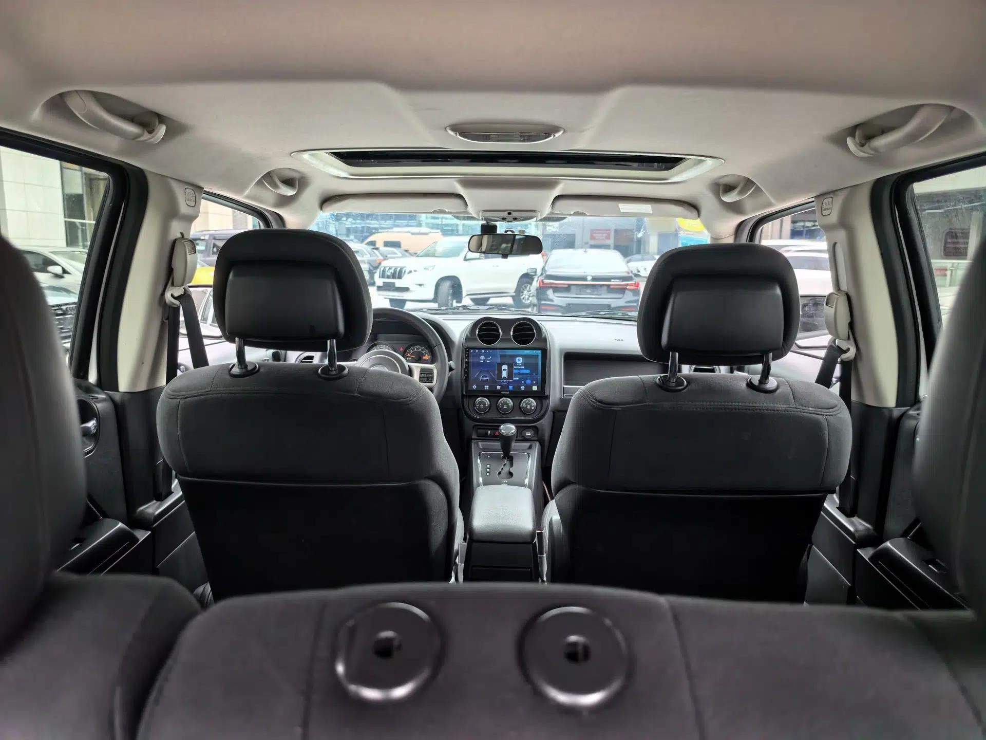 Jeep Patriot 2014 2.4L Sport Edition — миниатюра 29