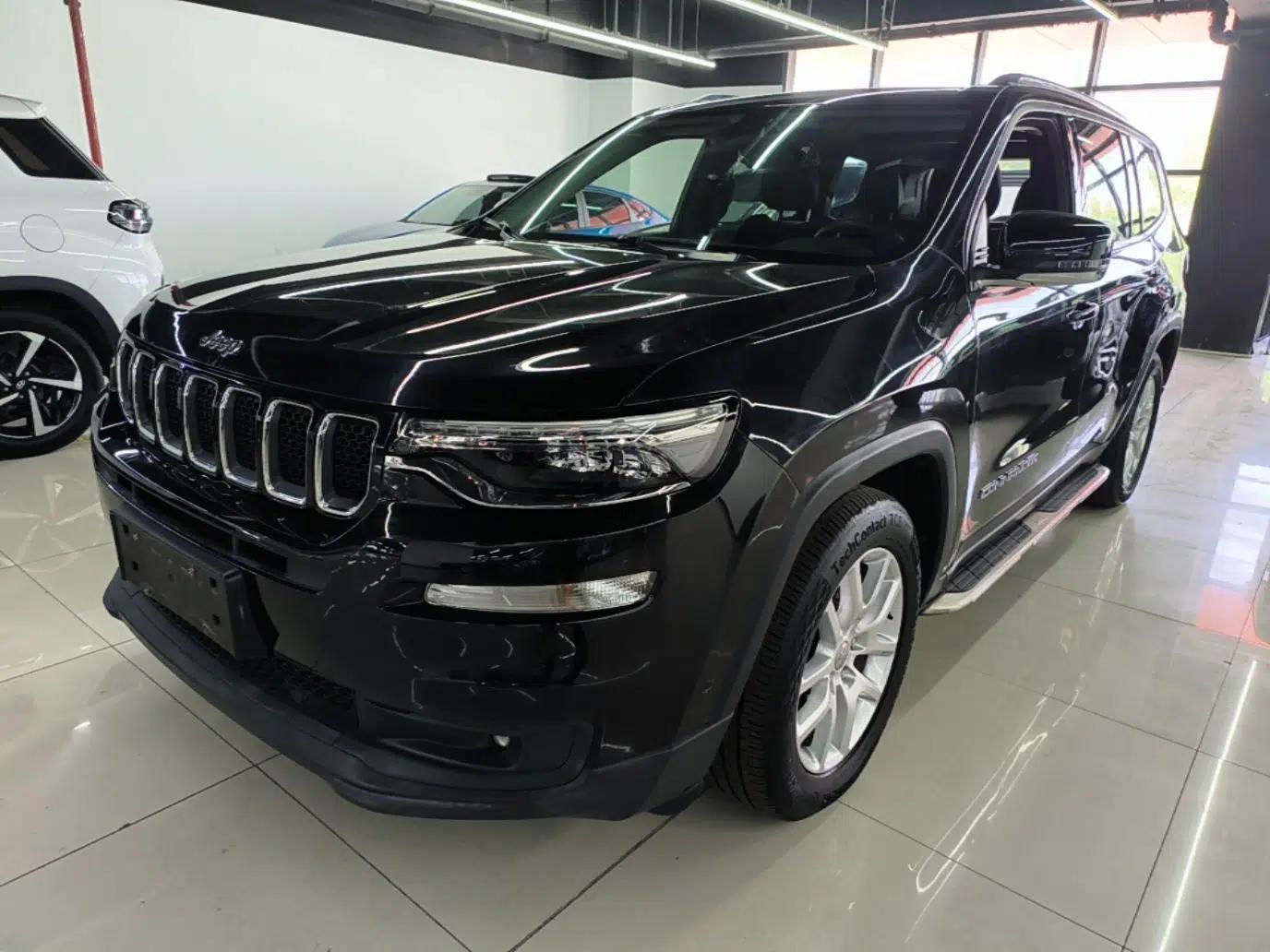 Jeep Commander 2018 2.0T Two-Wheel Drive Enjoyment Version China VI Emission Standard — миниатюра 1