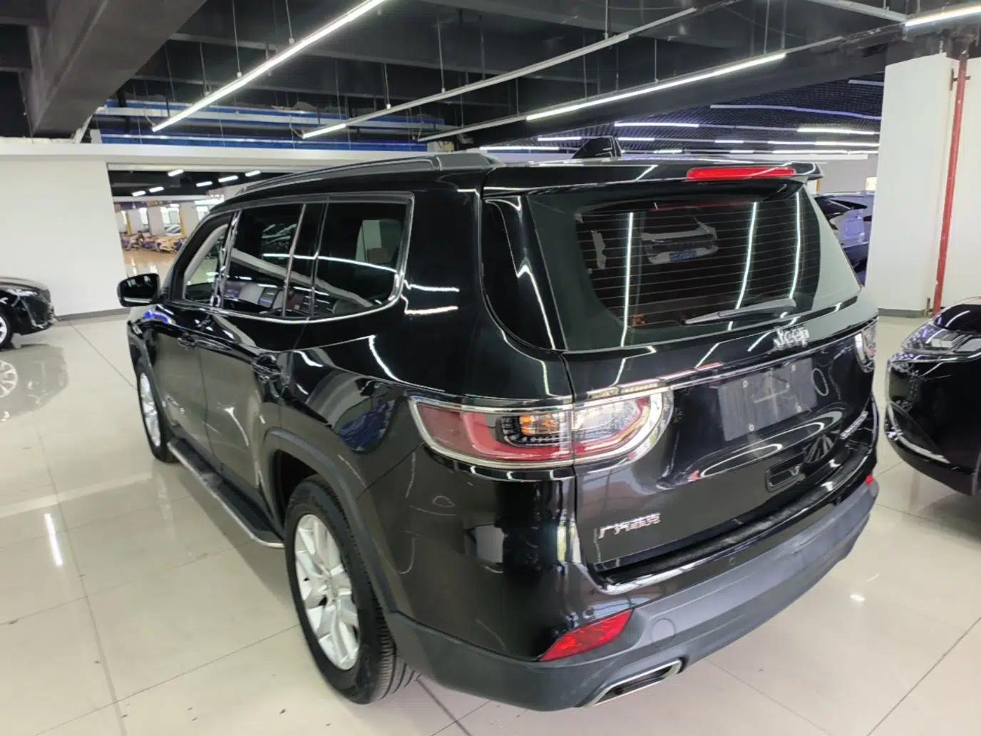 Jeep Commander 2018 2.0T Two-Wheel Drive Enjoyment Version China VI Emission Standard — миниатюра 4