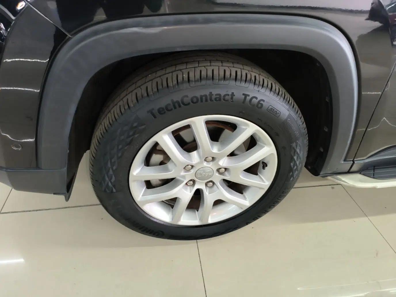Jeep Commander 2018 2.0T Two-Wheel Drive Enjoyment Version China VI Emission Standard — миниатюра 8