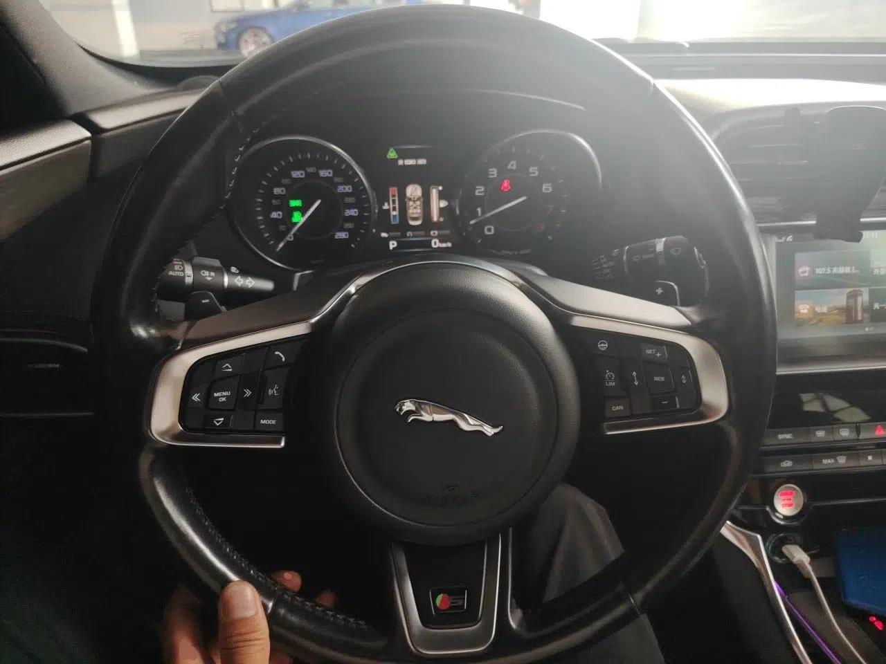 Jaguar XE 2015 3.0 SC 340 PS S — миниатюра 11