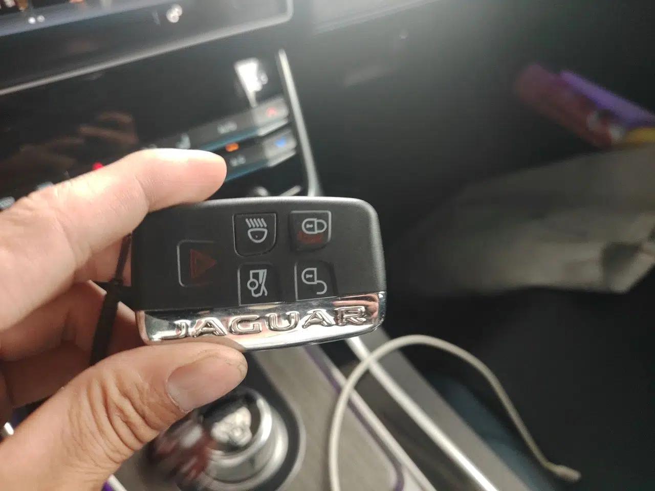 Jaguar XE 2015 3.0 SC 340 PS S — миниатюра 9