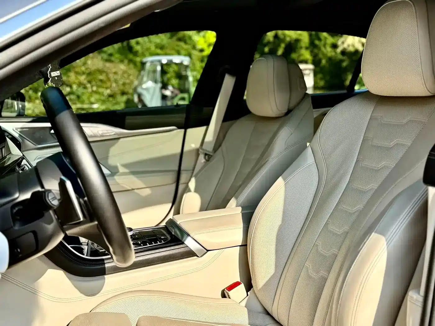 2019 BMW 8 Series 840i xDrive Gran Coupe M Sport Package — миниатюра 9