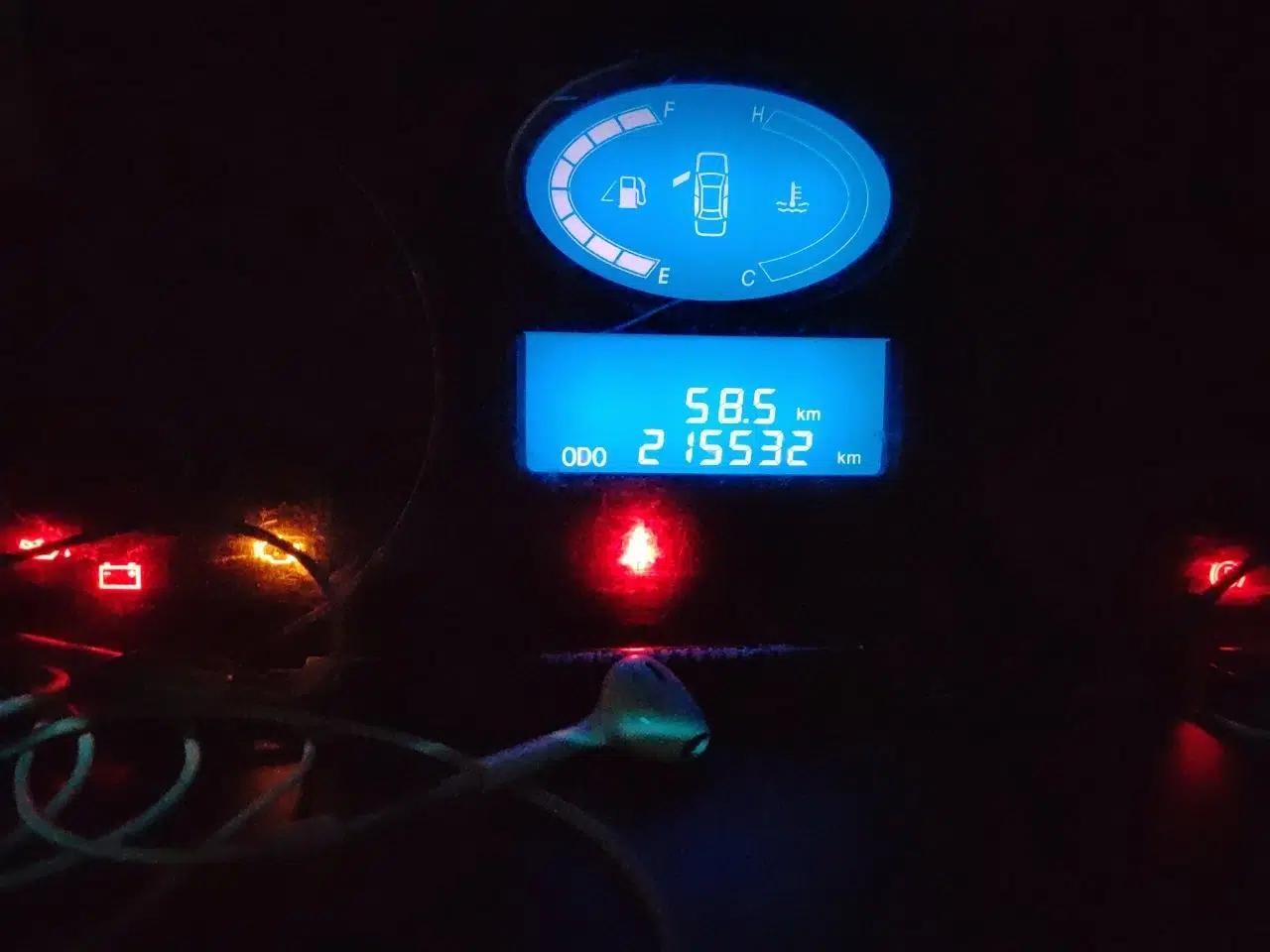 Geely Auto Classic Emgrand 2013 Sedan 1.5L Manual Entry-Level Model — миниатюра 13