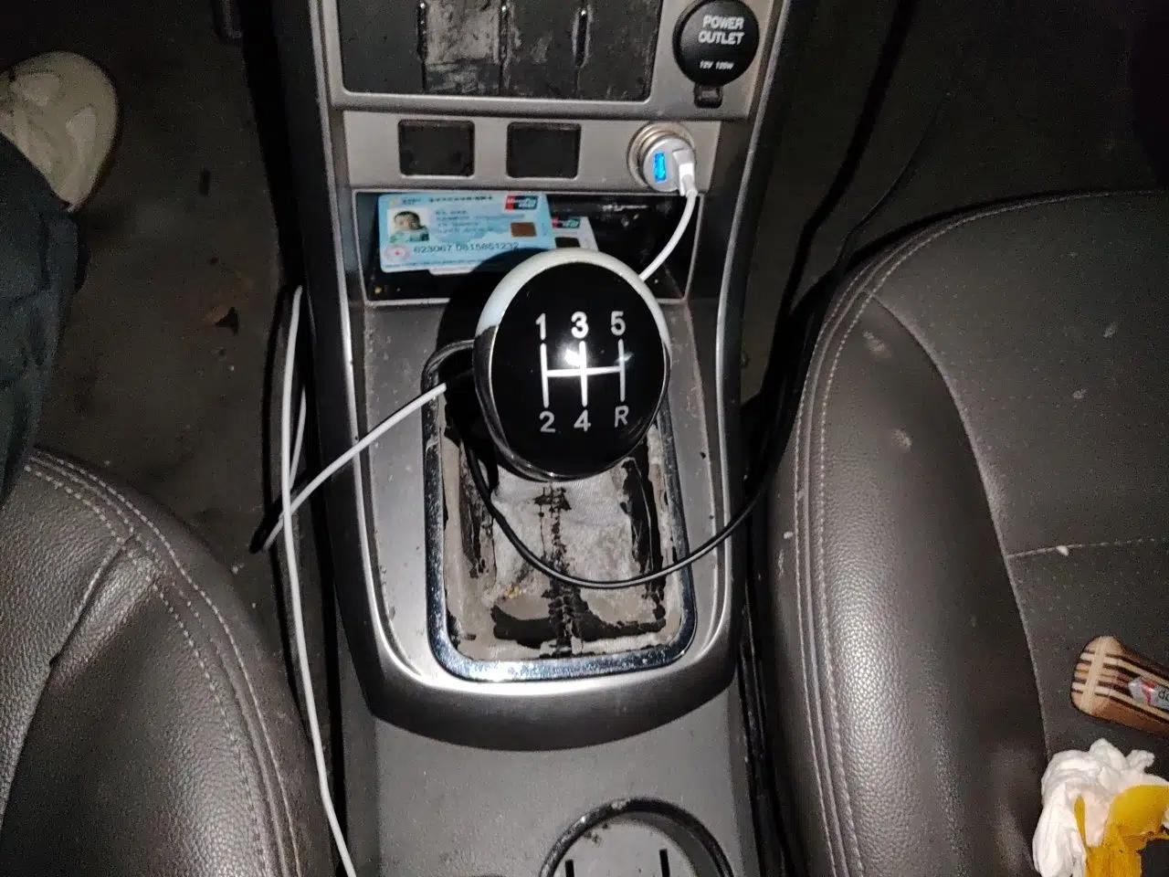 Geely Auto Classic Emgrand 2013 Sedan 1.5L Manual Entry-Level Model — миниатюра 15