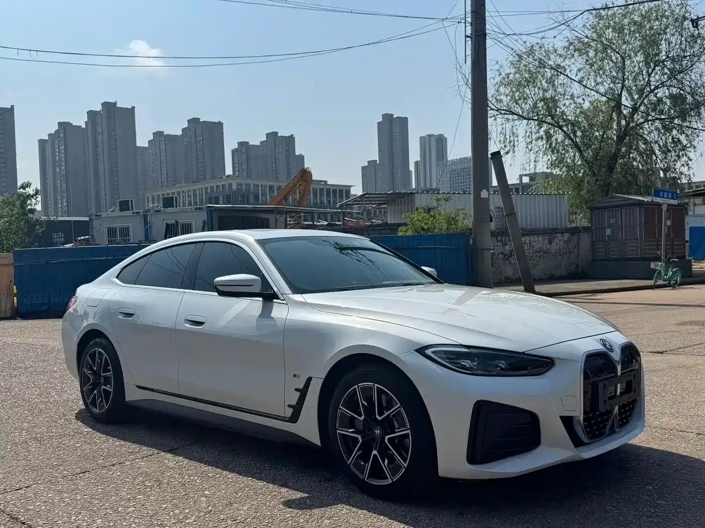 BMW i4 2023 eDrive35 — миниатюра 4