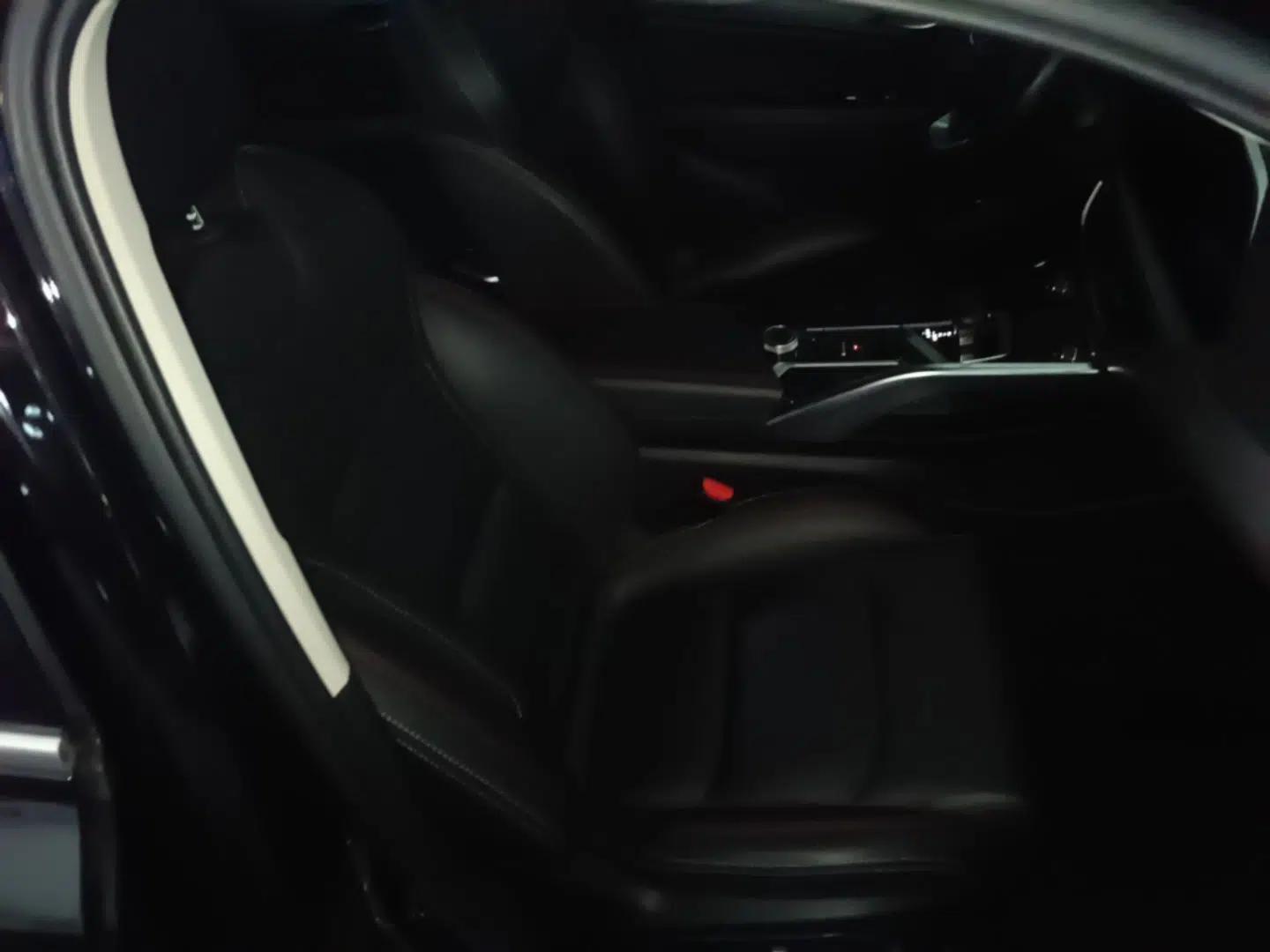 Geely Auto Monjaro S 2021 2.0TD DCT Two-Wheel Drive Lightning Edition — миниатюра 23