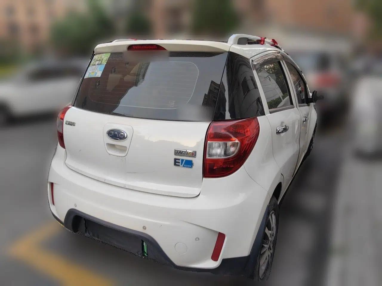 JAC Group iEV6E 2018 Sport Edition iEV6E Luxury Smart Enjoyment Version — миниатюра 6