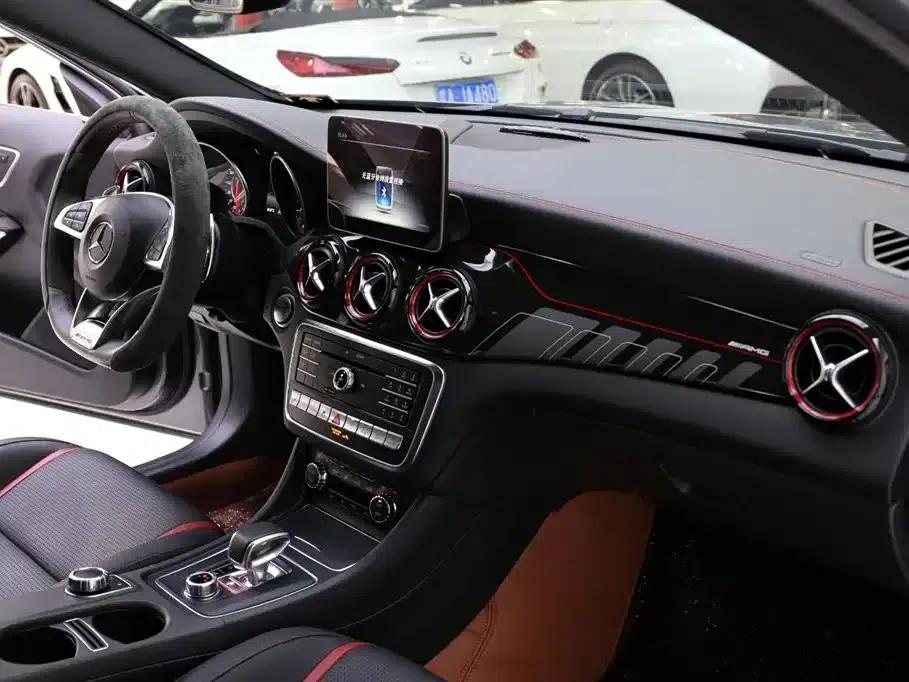 2017 Mercedes-Benz GLA AMG Facelift AMG GLA 45 4MATIC — миниатюра 16