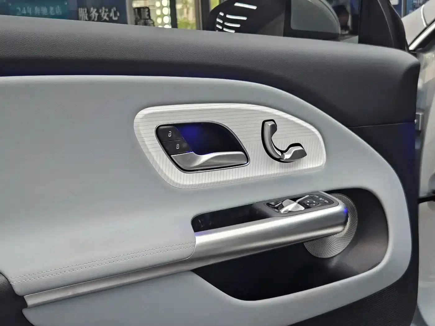 Mercedes-Benz CLA PHEV 2025 300L Extended Range Version — миниатюра 16