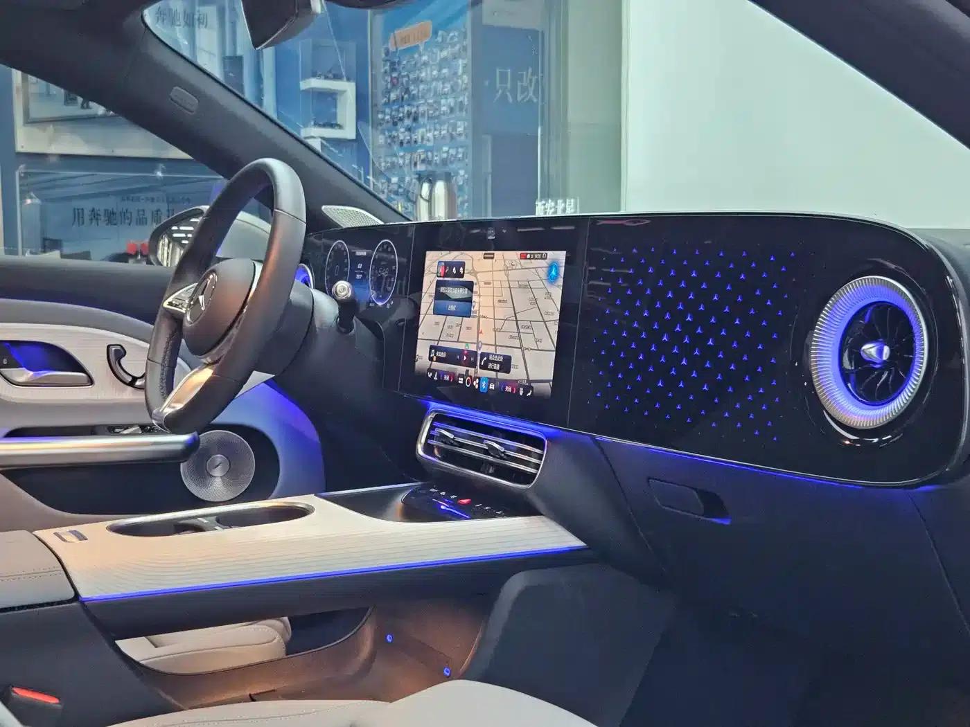 Mercedes-Benz CLA PHEV 2025 300L Extended Range Version — миниатюра 10