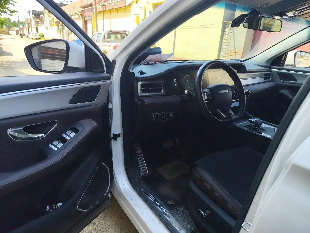 JETOUR X90 PLUS 2023 1.6TD DCT Villa 5-Seater — миниатюра 17