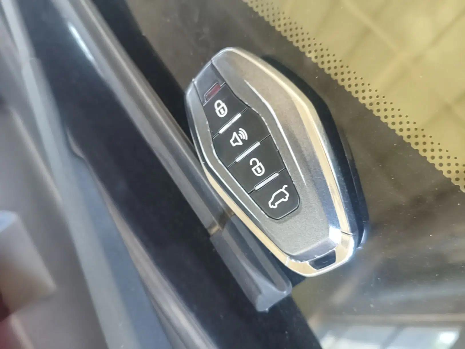 JETOUR X70 Coupe 2020 1.6T DCT Cool 5-Seater — миниатюра 12