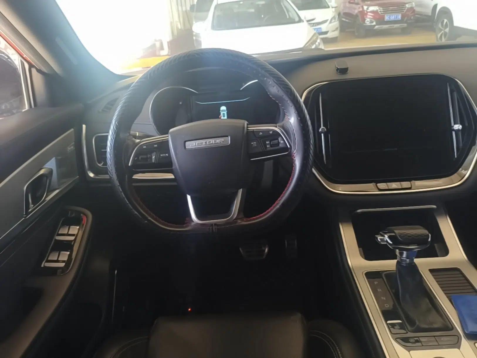 JETOUR X70 Coupe 2020 1.6T DCT Cool 5-Seater — миниатюра 14