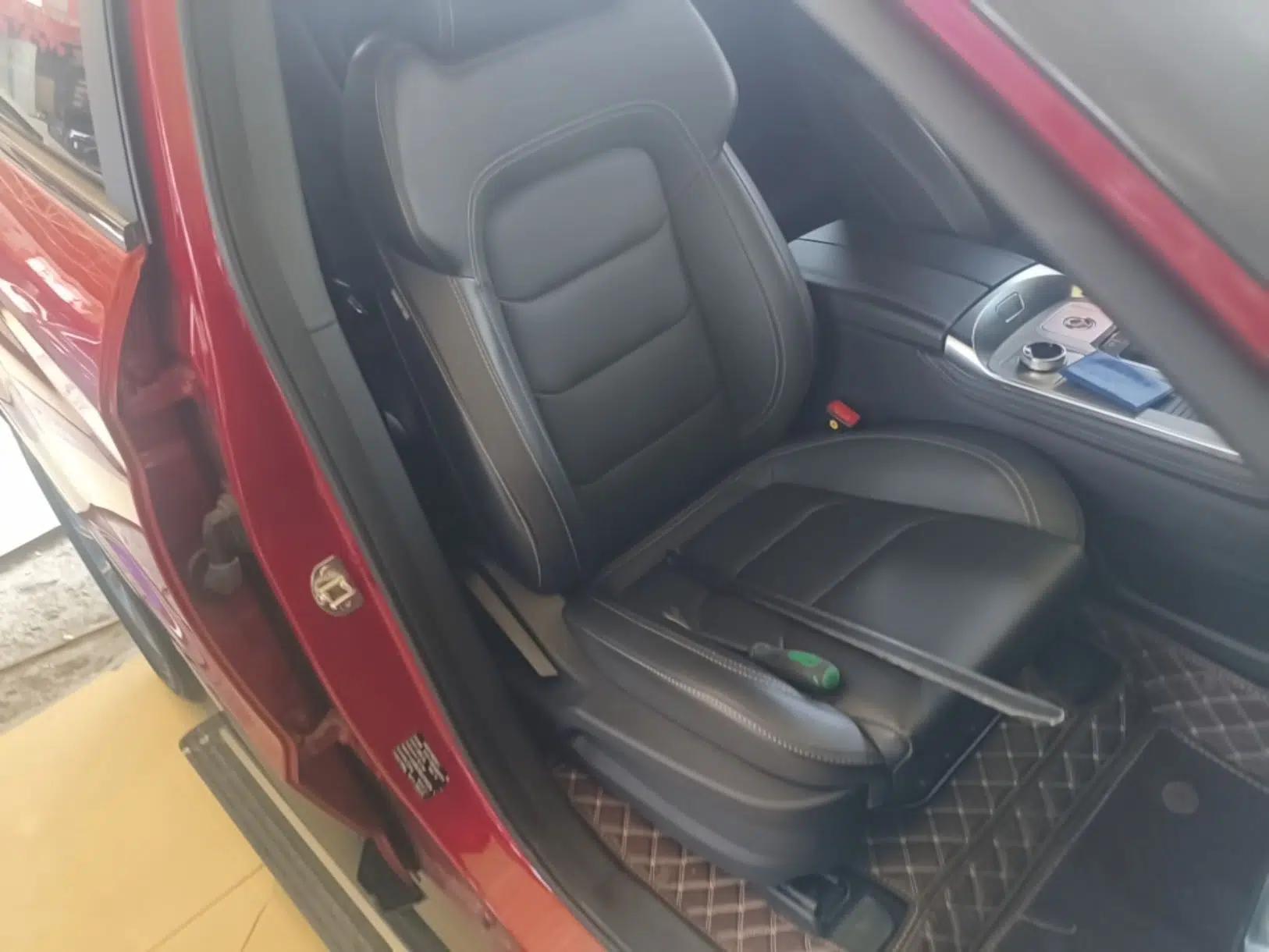 JETOUR X70 Coupe 2020 1.6T DCT Cool 5-Seater — миниатюра 23