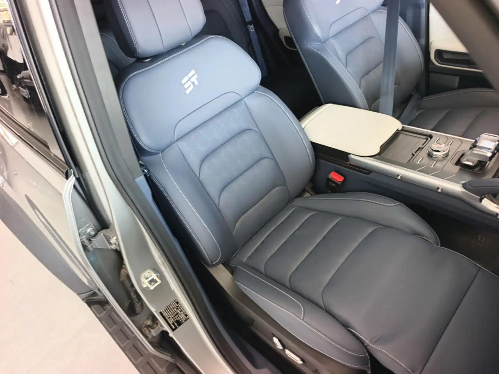 JETOUR Shanhai Traveler C-DM 2024 C-DM 208KM Mountain & Wilderness Edition — миниатюра 23