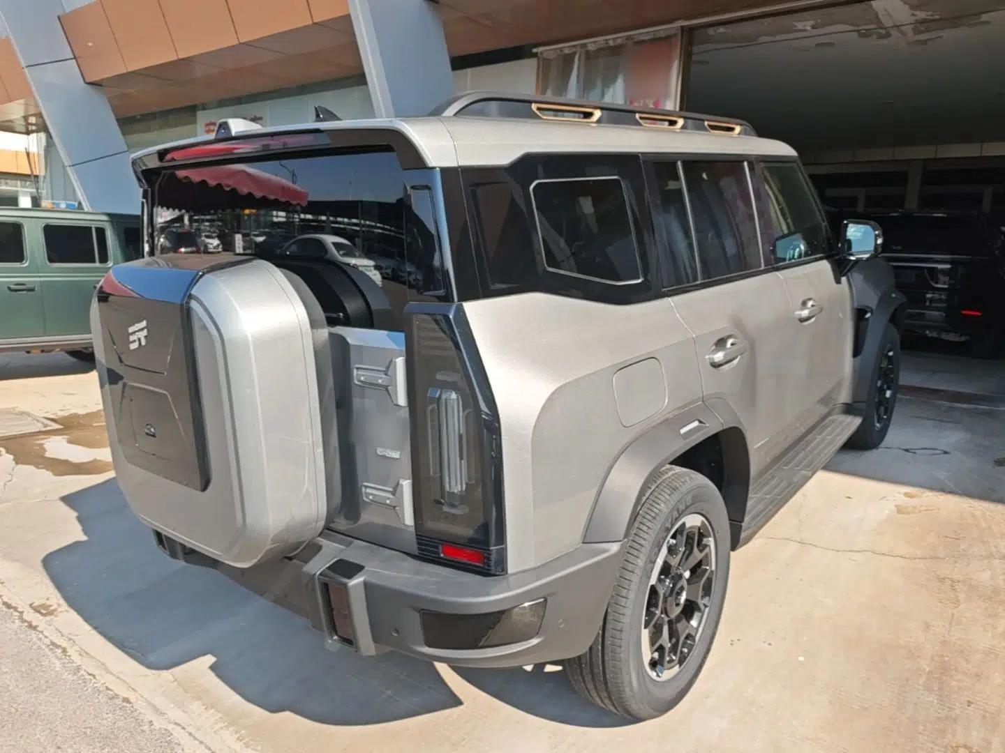 JETOUR Shanhai Traveler C-DM 2026 Model 212km Huawei Qiankun Intelligent Driving — миниатюра 6