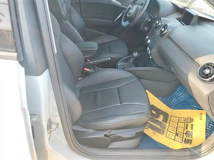 Audi A1 2014 30 TFSI Sportback Comfort — миниатюра 8