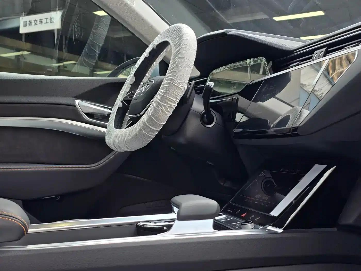 Audi e-tron 2021 50 quattro Premium Edition — миниатюра 12
