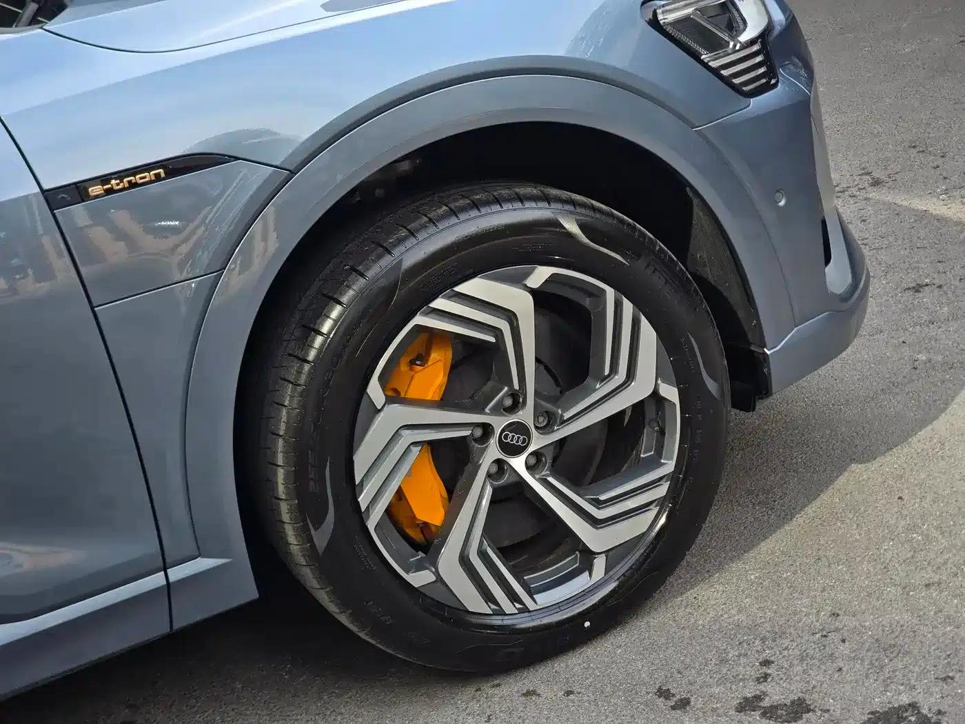 Audi e-tron 2021 50 quattro Premium Edition — миниатюра 8