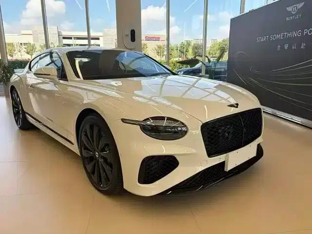 2026 Continental Plug-in Hybrid GT Base Model