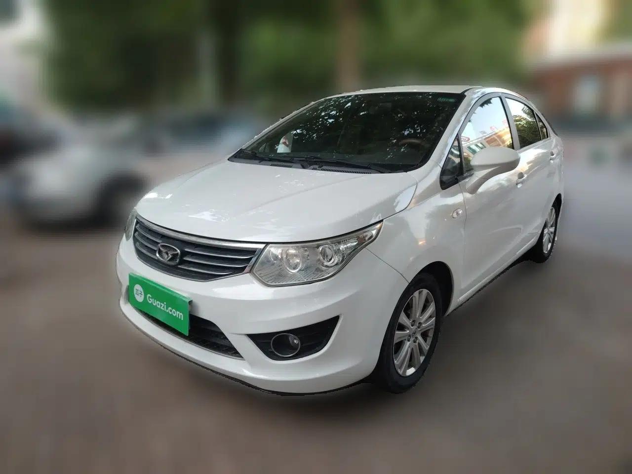 Cowin C3 2015 1.5L Manual Gold Diamond Edition — миниатюра 1