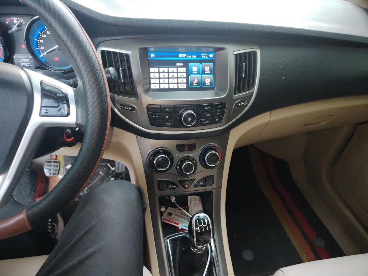 Cowin C3 2015 1.5L Manual Gold Diamond Edition — миниатюра 14