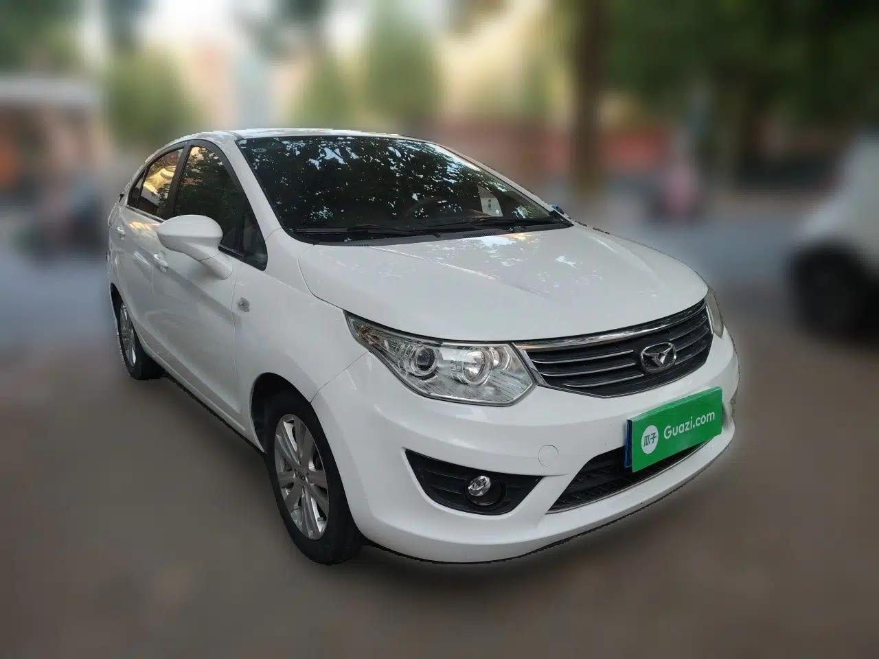 Cowin C3 2015 1.5L Manual Gold Diamond Edition — миниатюра 3