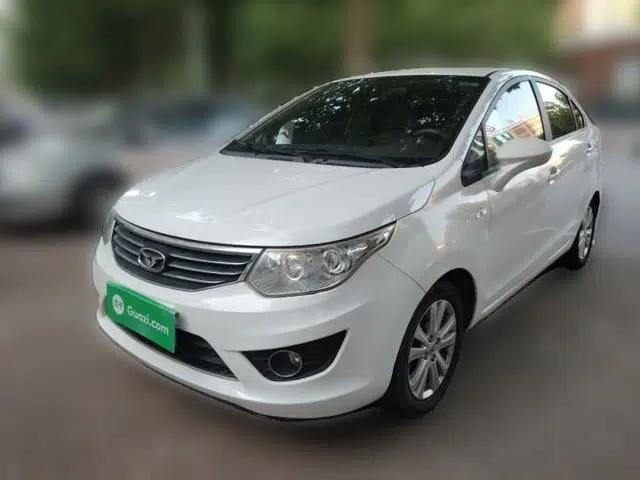 Cowin C3 2015 1.5L Manual Gold Diamond Edition