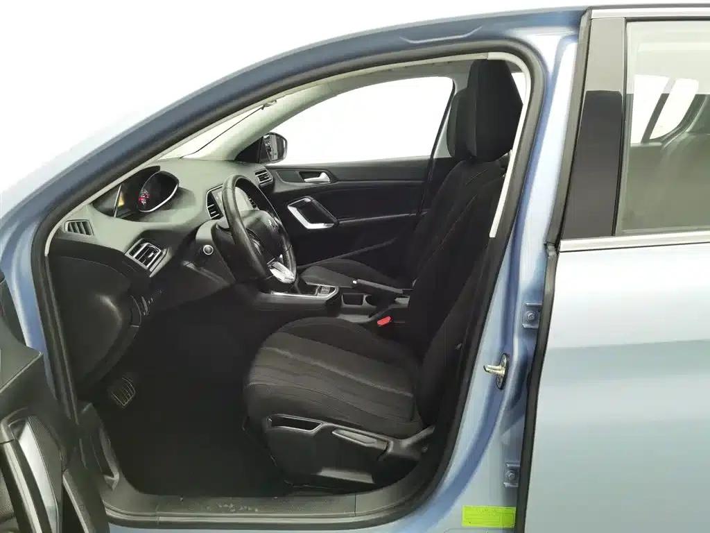 Peugeot 308S 2015 1.2T Automatic Sporty Edition — миниатюра 10