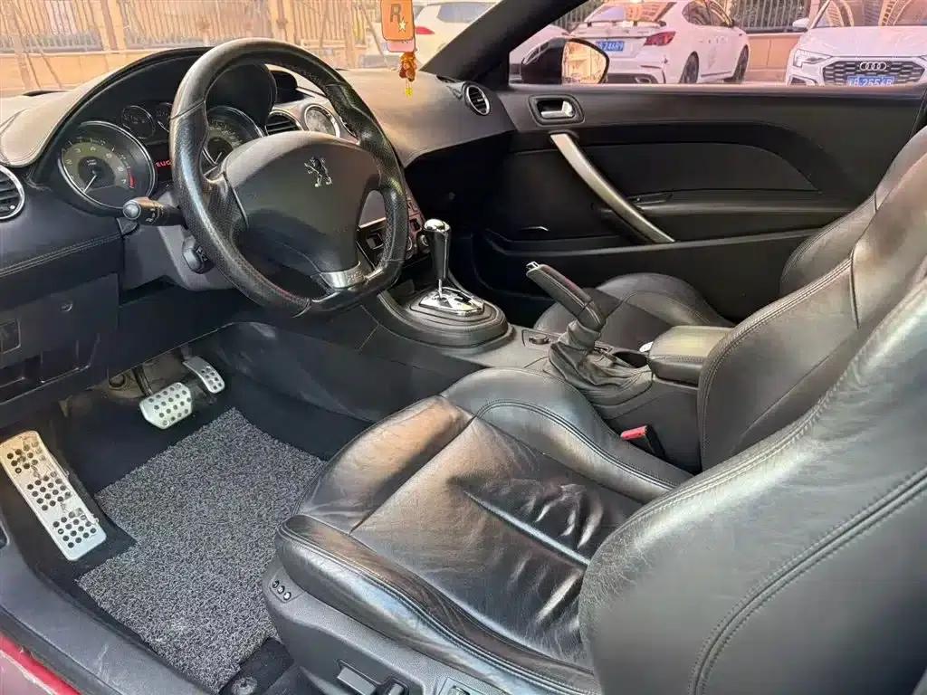 Peugeot RCZ 2011 1.6T Luxury Sport — миниатюра 4