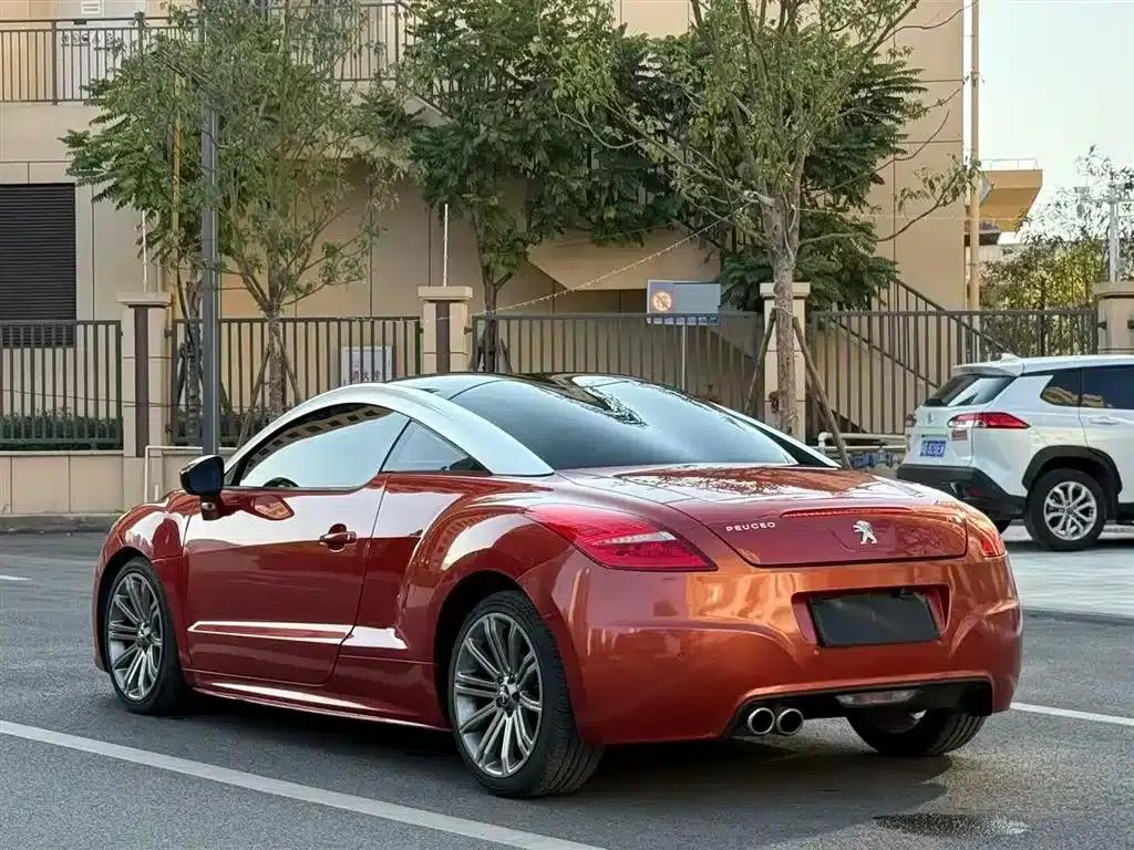 Peugeot RCZ 2011 1.6T Luxury Sport — миниатюра 8