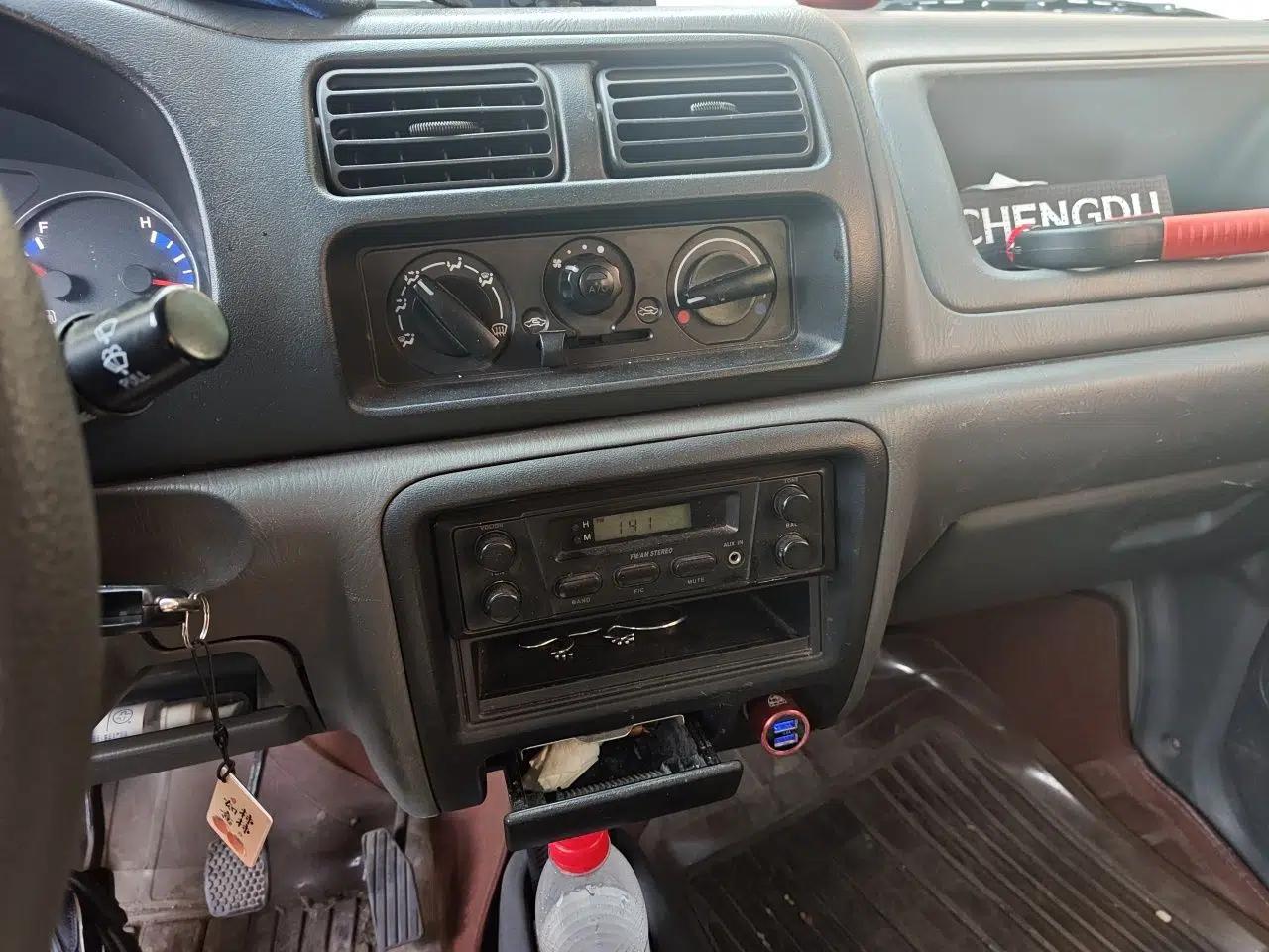 Suzuki Wagon R 2013 Venture Edition 1.0L Manual Economy Model — миниатюра 14